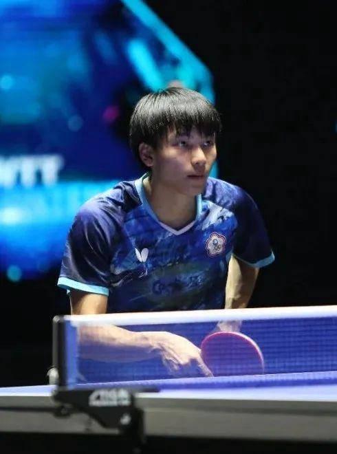 国天才少年状态低迷决胜局4比11惨败九游会网站2比3爆冷一轮游！21岁中