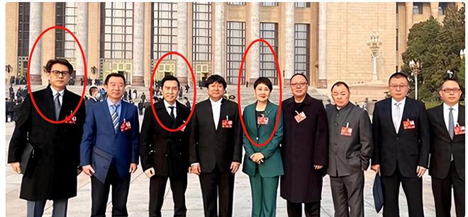 加完两会就又获“新身份”网友：当仁不让j9九游会网站入口厉害！48岁靳东刚参(图31)