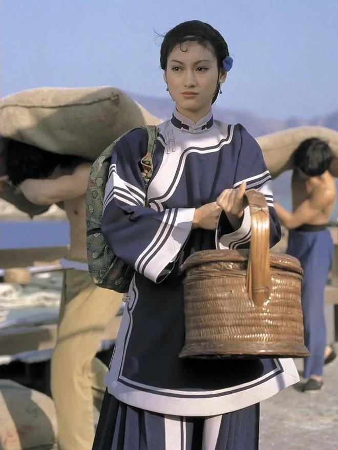 当打之年”不拼位置就给别人了九游会惠英红：65岁正是“(图12)