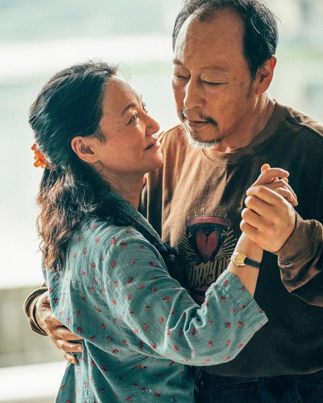 当打之年”不拼位置就给别人了九游会惠英红：65岁正是“(图14)