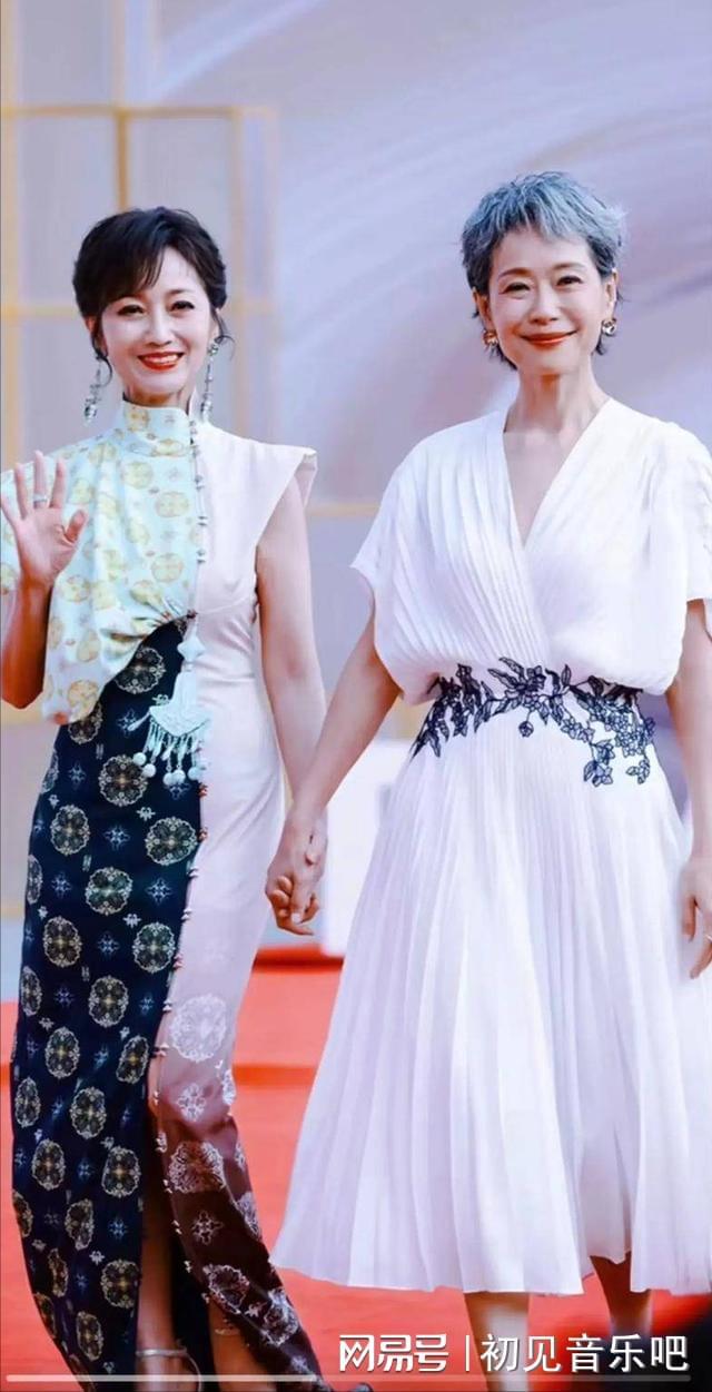 娘子许仙30年后撒糖竟藏惊天秘密j9九游会网址是什么神仙售后！白(图4)