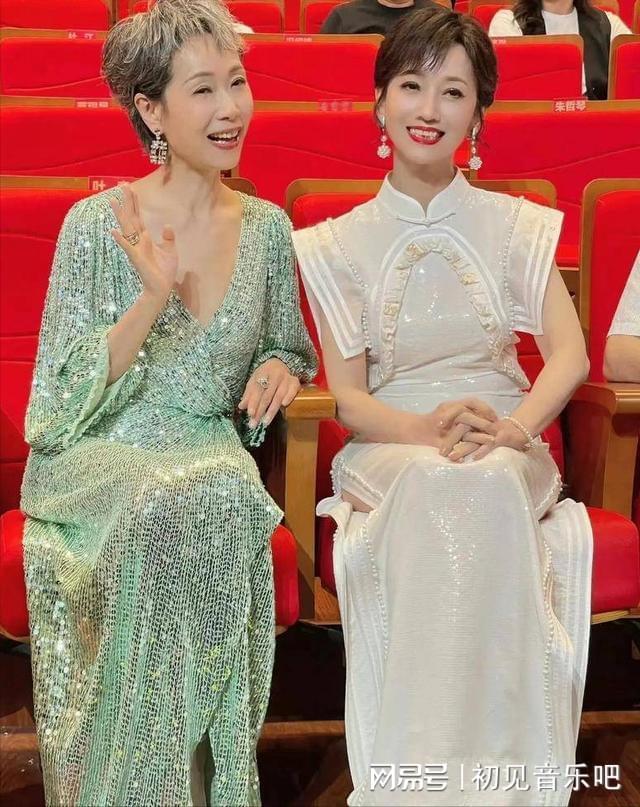 娘子许仙30年后撒糖竟藏惊天秘密j9九游会网址是什么神仙售后！白(图5)